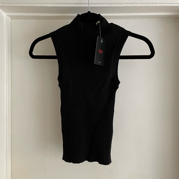 Levi’s TULIP MOCKNECK TANK TOP - Picture 7 of 7